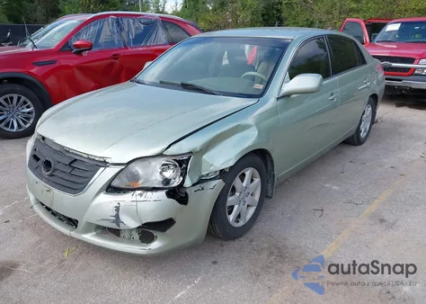 2010 Toyota Avalon Xl z USA, uszkodzony, nr VIN 4T1BK3DB5AU369751